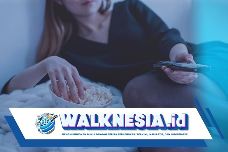 Menonton Iklan Tengah Malam Picu Nostalgia, Ini Penjelasannya