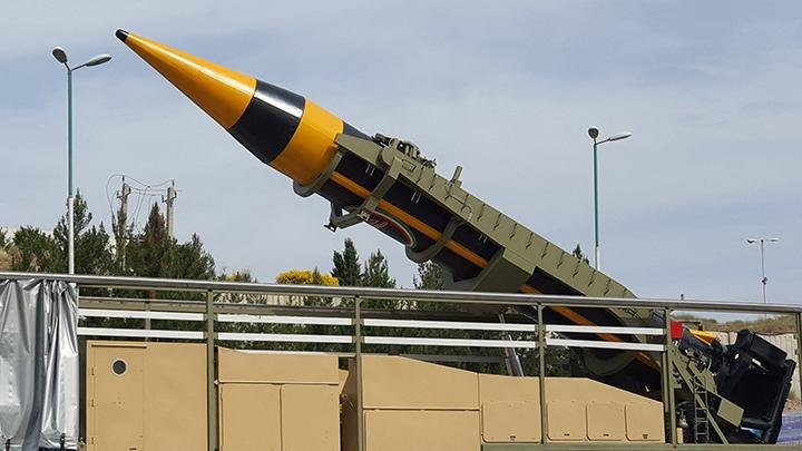 Mengejutkan Dunia! Iran Perkenalkan Rudal Balistik Terbaru dengan Jangkauan 1.200 Km