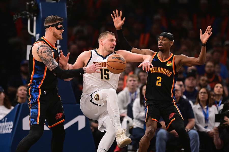 Petir Menyambar Denver: Thunder Singkirkan Nuggets, Melaju ke Final Wilayah Barat NBA
