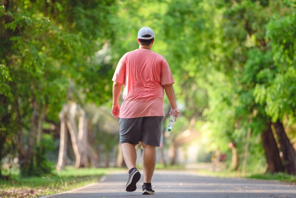 Jalan Kaki 1 Jam Setiap Hari: Rahasia Sederhana Menurunkan Berat Badan?