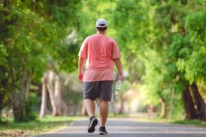Jalan Kaki 1 Jam Setiap Hari: Rahasia Sederhana Menurunkan Berat Badan?