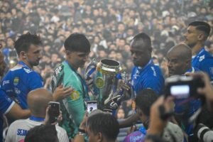 Euforia Berujung Ricuh: Pesta Juara Persib di GBLA Berakhir Kacau