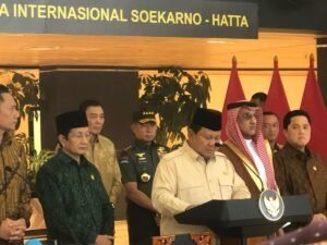 Strategi Langit Prabowo: Efisiensi Penerbangan Demi Turunkan Biaya Haji 2025
