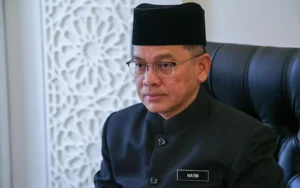 Agama di Era Modern: Antara Tradisi, Tantangan, dan Transformasi