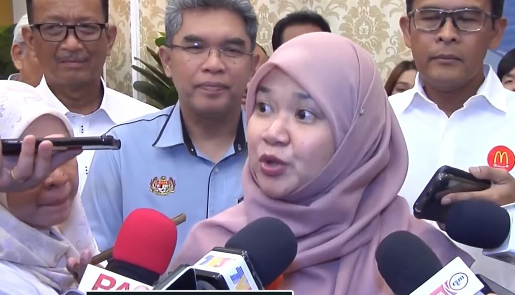 Lebih dari Sekadar Mengajar: Menelisik Perkembangan dan Tantangan Dunia Guru di Indonesia