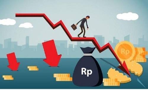 Tentu, mari kita bahas resesi ekonomi secara mendalam.